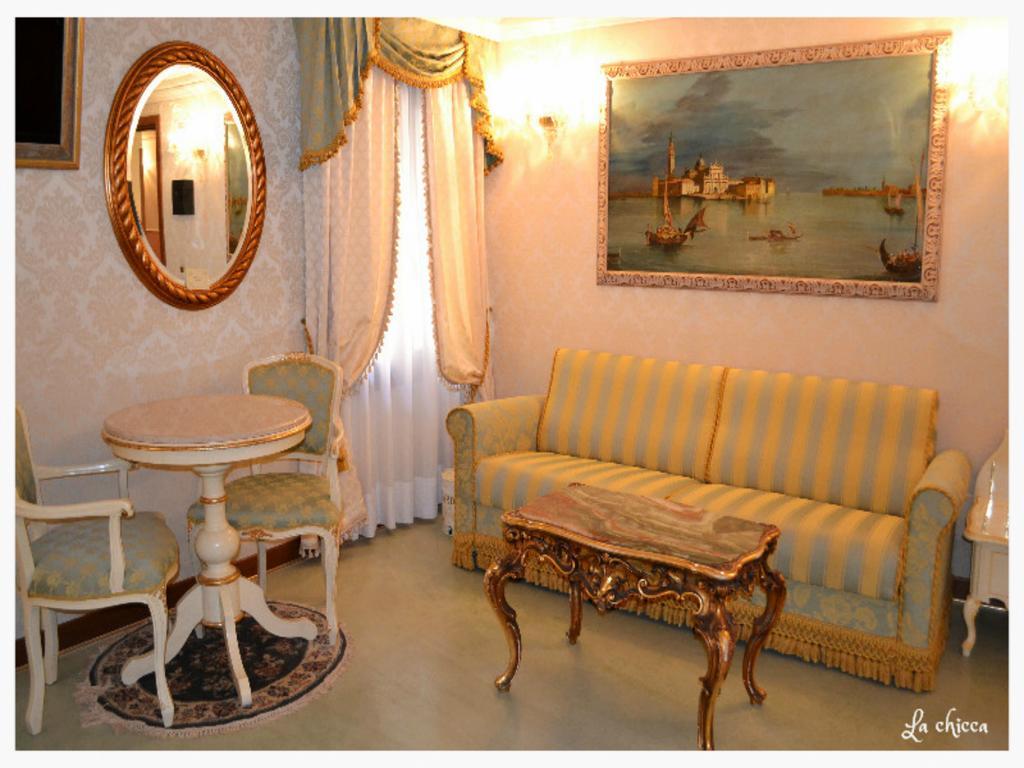 Guest House La Chicca Venedig Zimmer foto